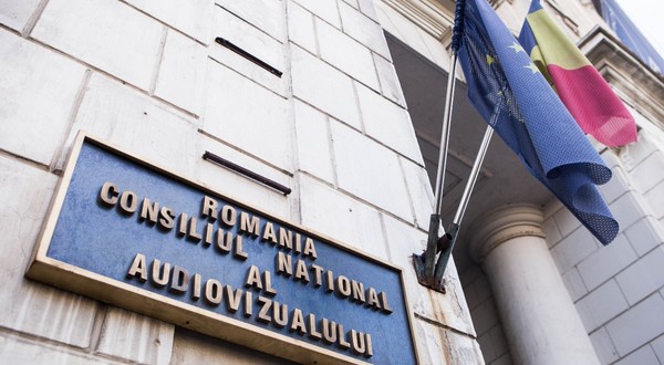 Panou cu Consiliul National al Audiovizualului 