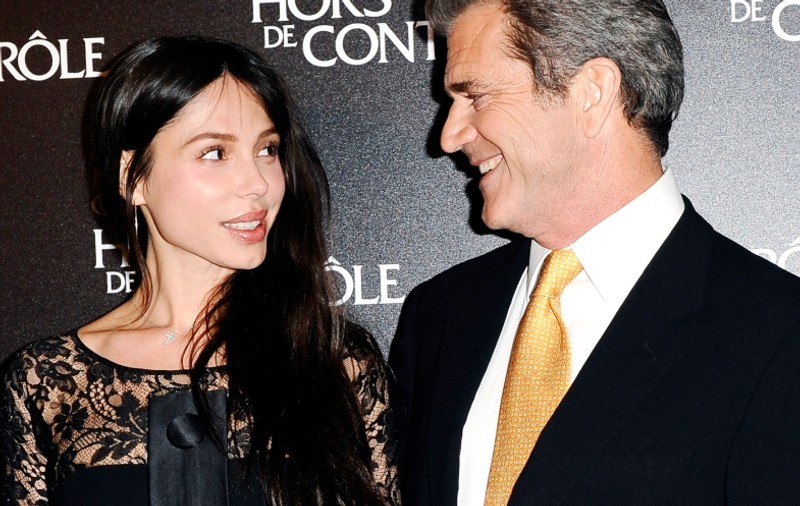 Fosta iubită a lui Mel Gibson: «Mel Gibson mi-a scos dinţii cu pumnul»