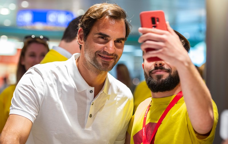 Federer a început cursa pentru detronarea lui Nadal. Este în ”sferturi” la Stuttgart / VIDEO