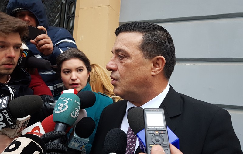 Bădălău: M-am rugat de dimineață să ne lumineze Dumnezeu mințile; Cei care vor forța demiterea premierului să aibă și soluția!
