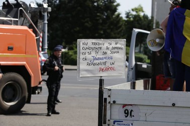 Oamenii au a protestul din 10 august 2018, considerat unul dintre cele mai violente mișcări