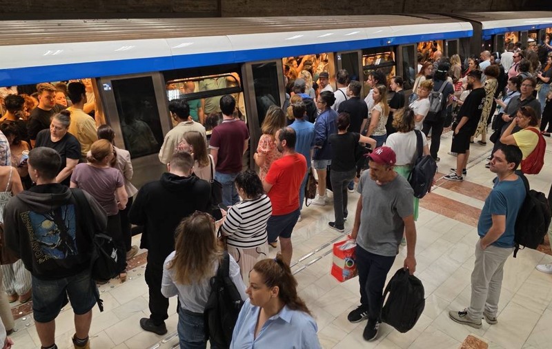 Invazie de ploșnițe la metrou. Angajații Metrorex avertizează că bucureștenii le pot duce acasă fără să-și dea seama. Ce spune compania