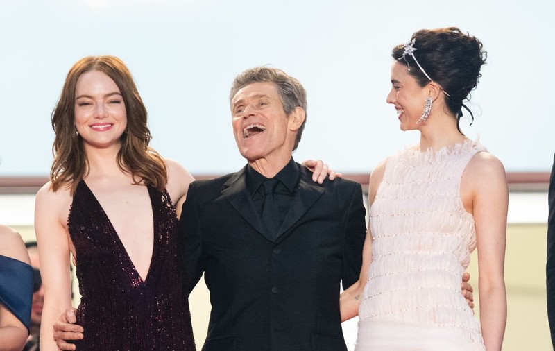 Cititor pe buze dezvăluie schimbul aprins de replici dintre Emma Stone și Margaret Qualley