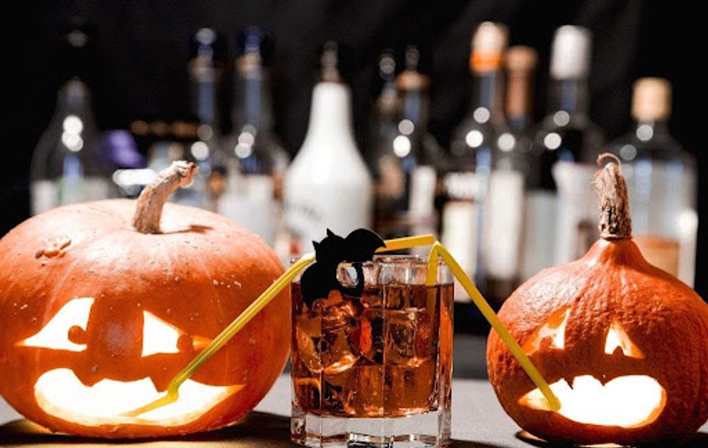 Reduceri înfricoșător de mari pe Alcool Discount în timpul evenimentului de Halloween