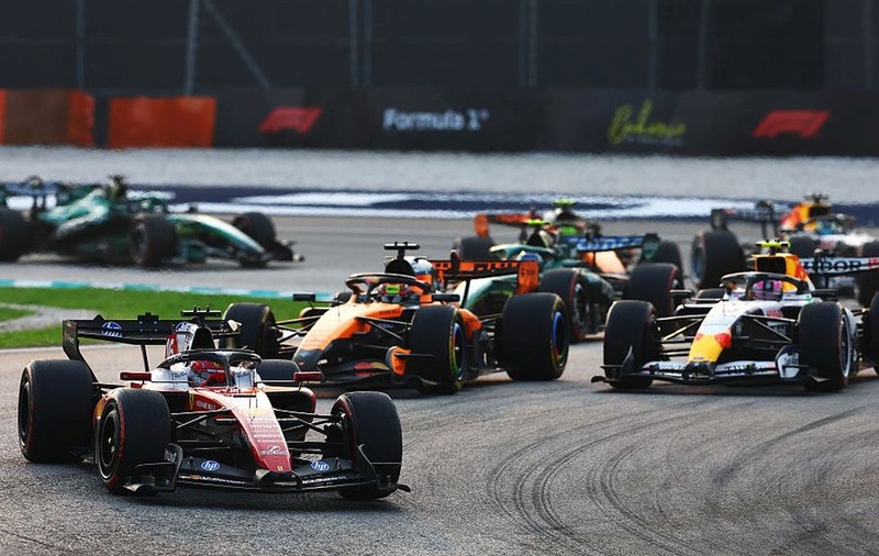 Monoposturile de Formula 1 pe circuit | sursa foto: Getty Images