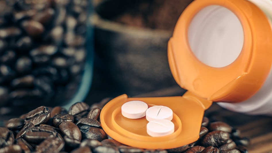 Pastile așezate pe boabe de cafea