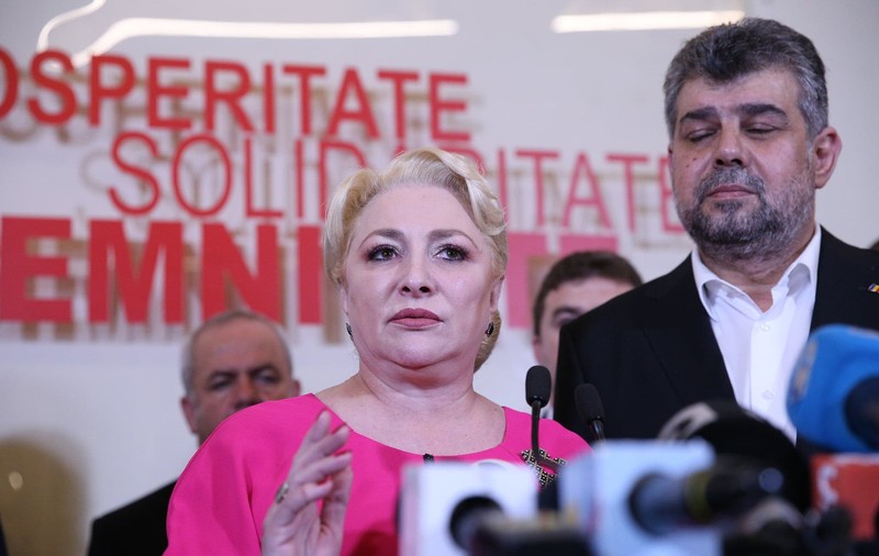 Cum s-a transformat Viorica Dăncilă într-un an și zece luni de mandat. Istoria în imagini a primei femei premier