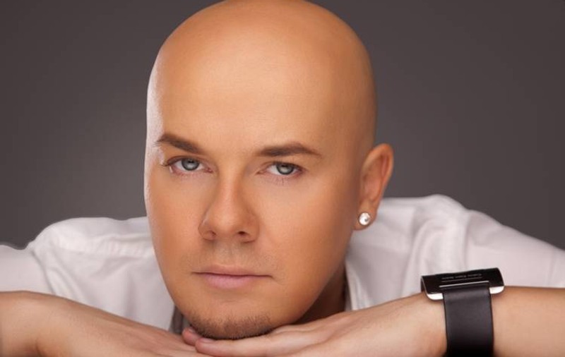 Morris: "Aş ieşi la cină cu Angelina Jolie!"