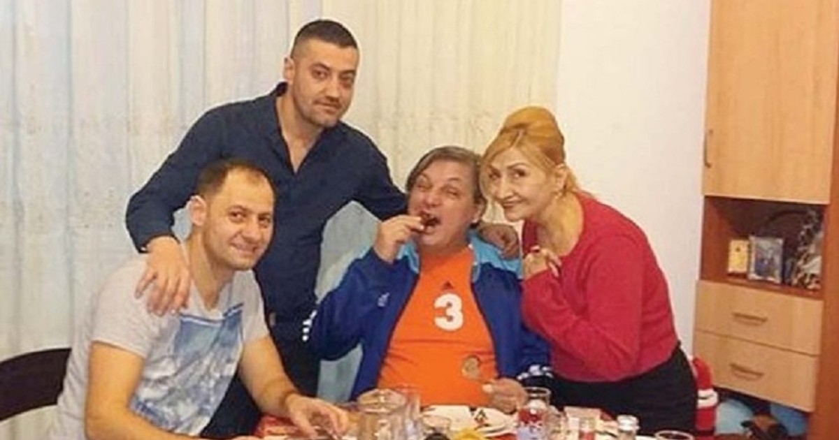 Băieții Ilenei Ciuculete și-au schimbat numele de scenă în memoria mamei lor. Cum îi cheamă acum pe Cristi și Mugurel Sfetcu | VIDEO