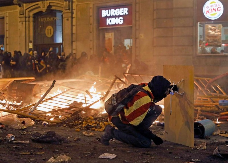 Confruntări violente în centrul Barcelonei
