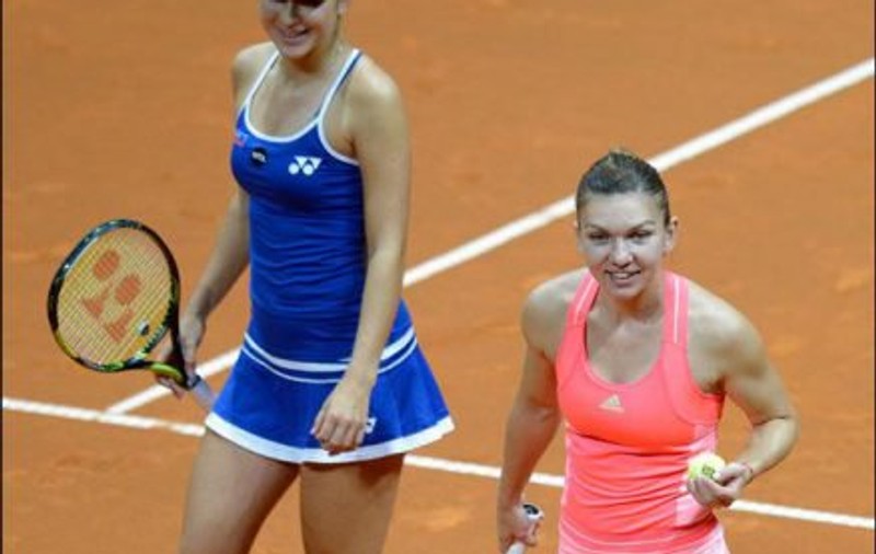 Simona Halep, eliminată în ”sferturi” la Dubai. Belinda Bencic a mușcat mâna care a crescut-o