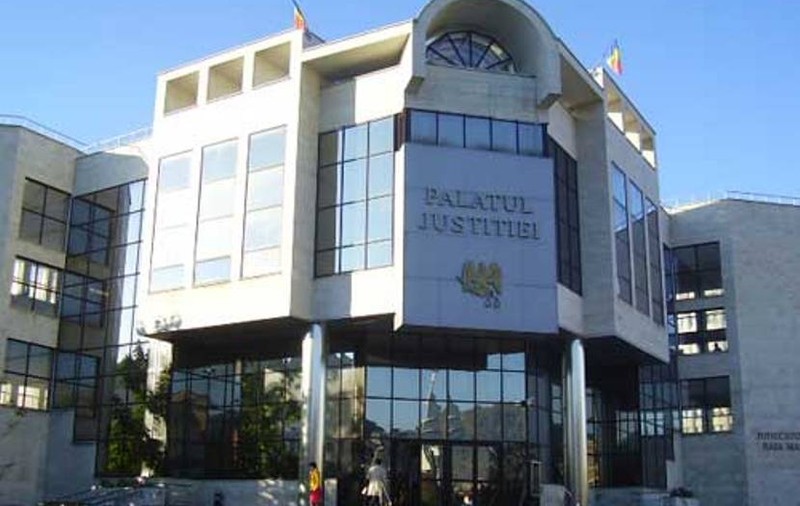 UPDATE. Alertă cu bombă în Baia Mare. Un bărbat cercetat pentru pornografie infantilă a plasat „imitația unui dispozitiv explozibil”