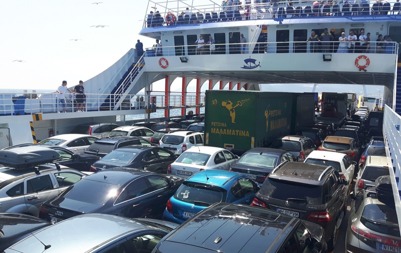 Va fi grevă a transportatorilor navali în Grecia. Românii, atenționați de MAE că navele de transport pasageri nu vor circula