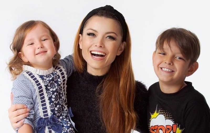 Elena Gheorghe, probleme cu bona celor doi copii. ”Ăsta e deja basm”