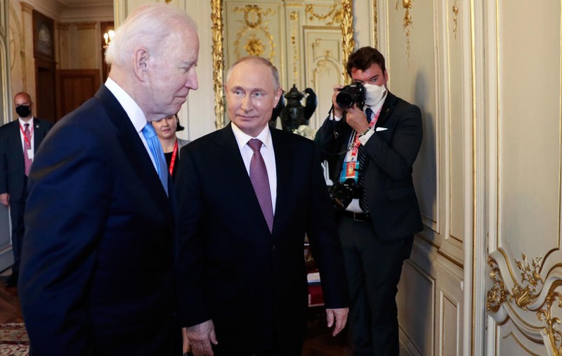 Putin l-a avertizat pe Biden că noi sancţiuni împotriva Moscovei ar fi „o eroare colosală". Răspunsul președintelui american