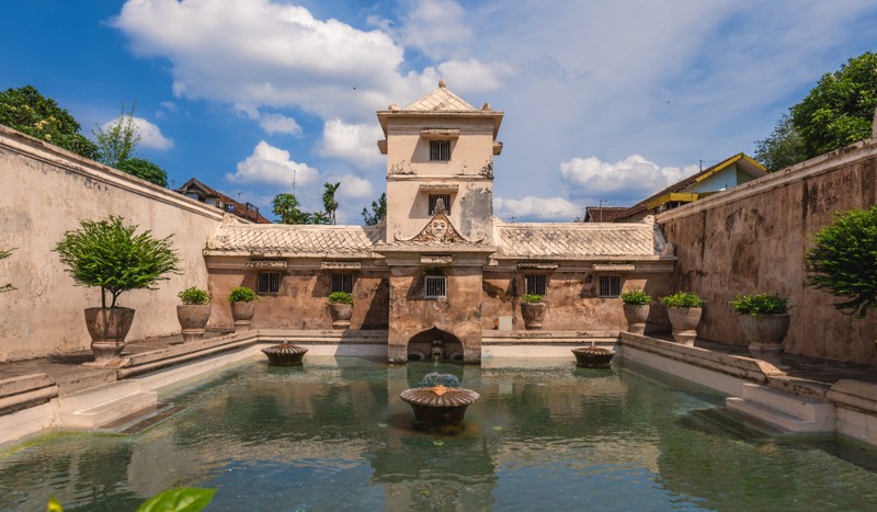 Tamansari, cunoscut și sub numele de „Castelul de apă”. Sursa: Shutterstock