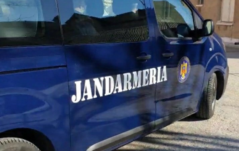 Percheziții la sediul Jandarmeriei Maramureș. Șeful instituției, urmărit penal după ce o angajată l-a acuzat de hărțuire sexuală, dus la audieri