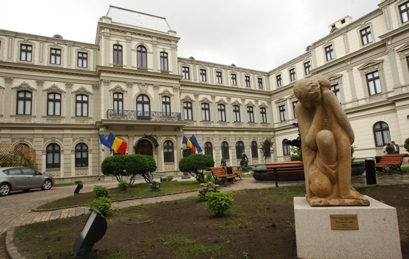 Un nou muzeu s-a redeschis în Bucureşti. Uite ce "comori" ascunde| FOTO