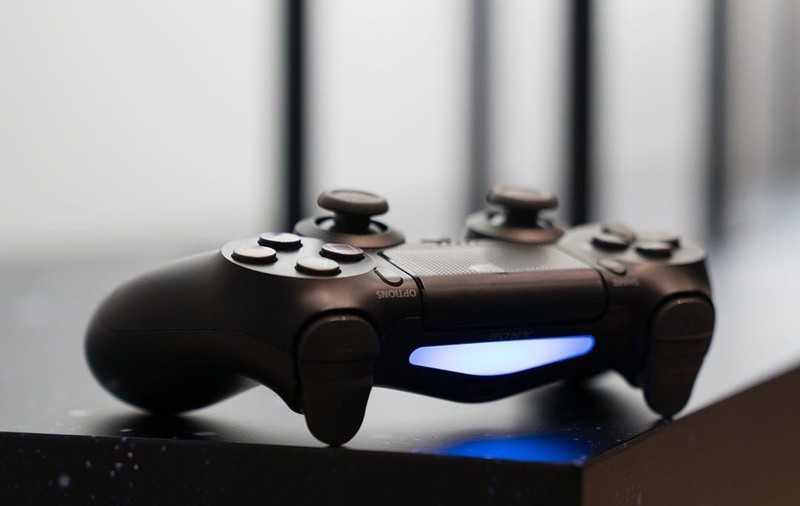 Sony estimează un profit de 6,13 miliarde de dolari. Scăderea vânzărilor iPhone afectează compania