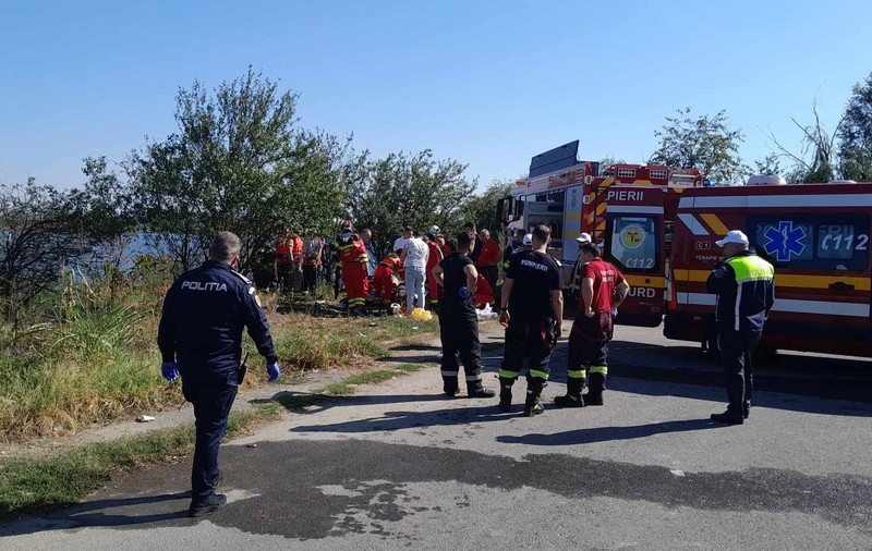 Un tânăr fără permis a murit, după ce a căzut cu mașina în Lacul Pantelimon