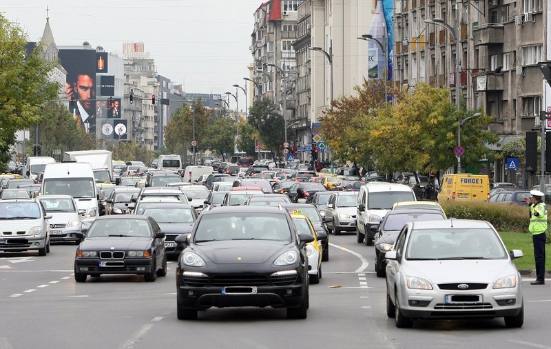 UPDATE. Proiectul Oxigen a fost aprobat de CGMB. Mașinile non-Euro, Euro 1 și Euro 2, interzise complet în București din 2022. Vehiculele Euro 3, interzise din 2024