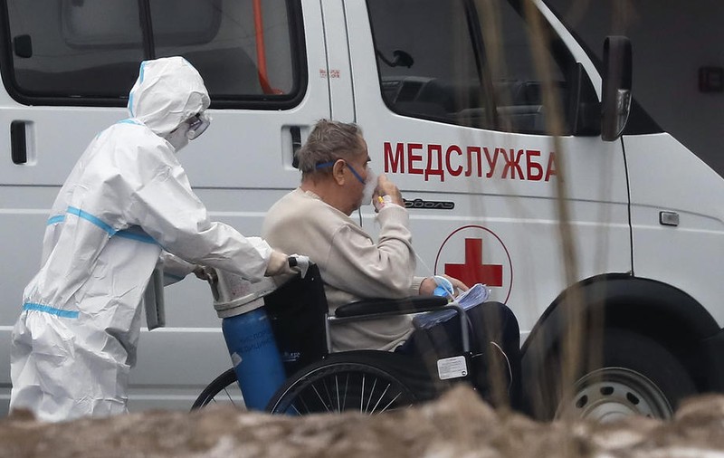 Număr fără precedent de decese zilnice provocate de COVID-19 în Rusia
