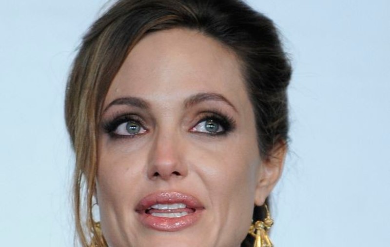 Angelina Jolie, de ce plângi? | FOTO