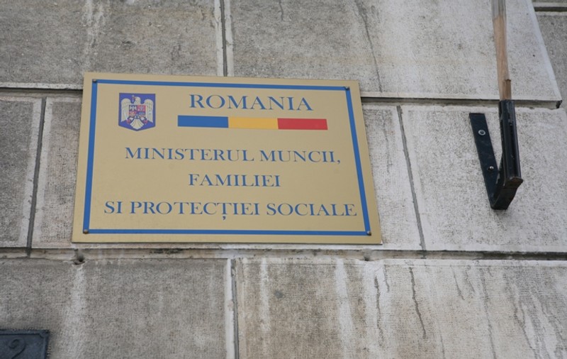 EXCLUSIV/ 8.584 de beneficiari. Statul român plătește peste 68 de milioane de lei pentru pensiile de serviciu ale diplomaților, aviatorilor, judecătorilor și funcționarilor publici