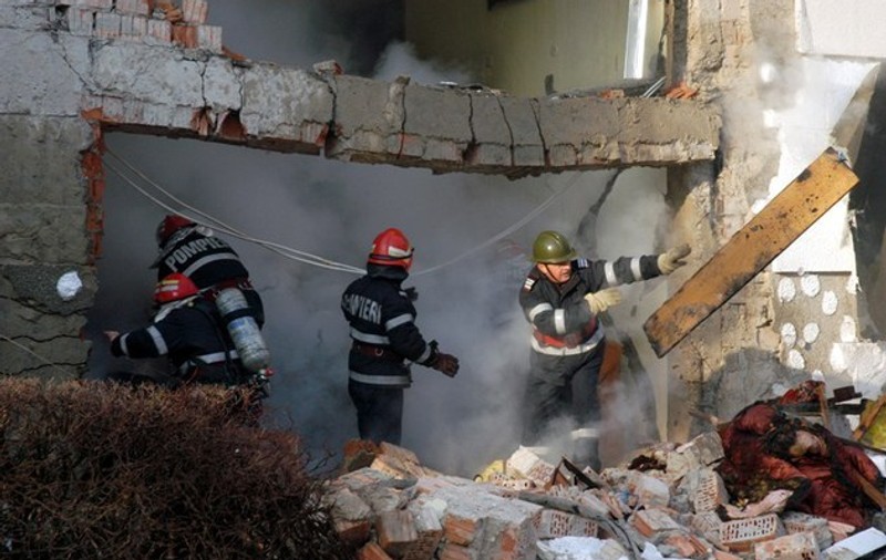 O butelie defectă a produs o explozie care a ”ras” o casă