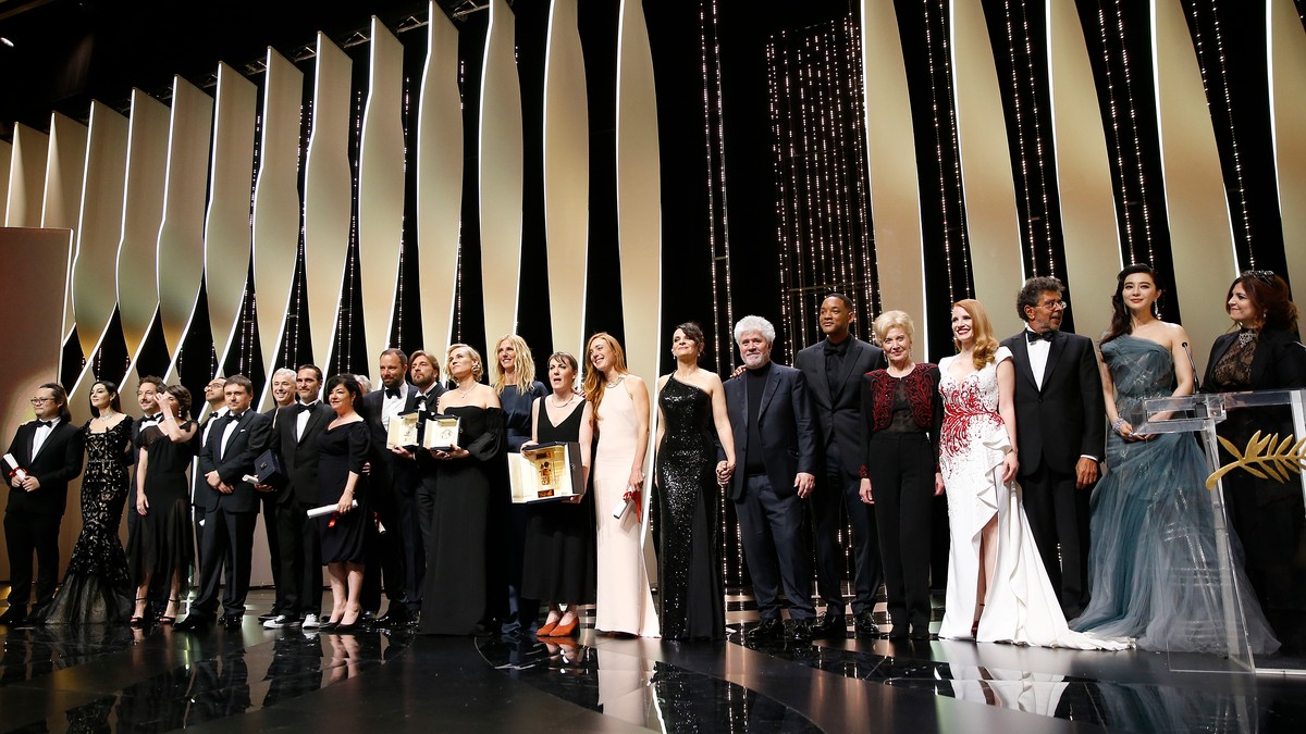 Ținute senzaționale la ceremonia de premiere a Cannes 2017