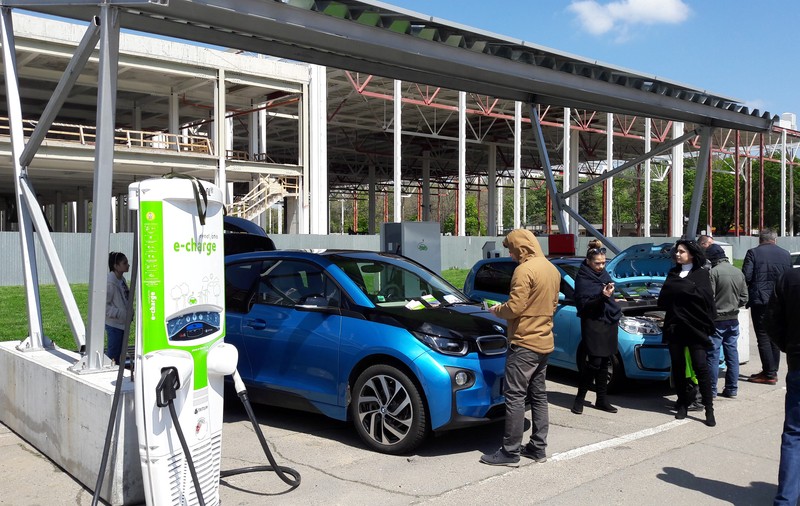 Salonul Auto București. Mașinile „eco” pentru buzunar, vedetele show-ului