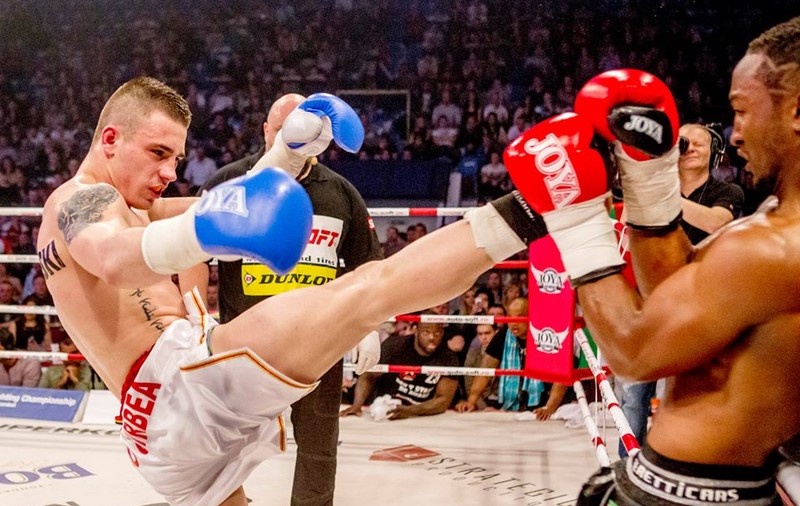 Amansio Paraschiv a devenit campion mondial Superkombat. Titlu mondial şi pentru Cristi Spetcu