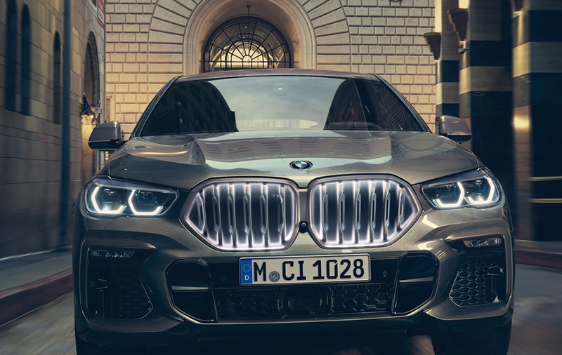 Alexandru Tudor e uluit de BMW-ul primit cadou de la Becali: „E OZN, ce să fac cu ăsta?”
