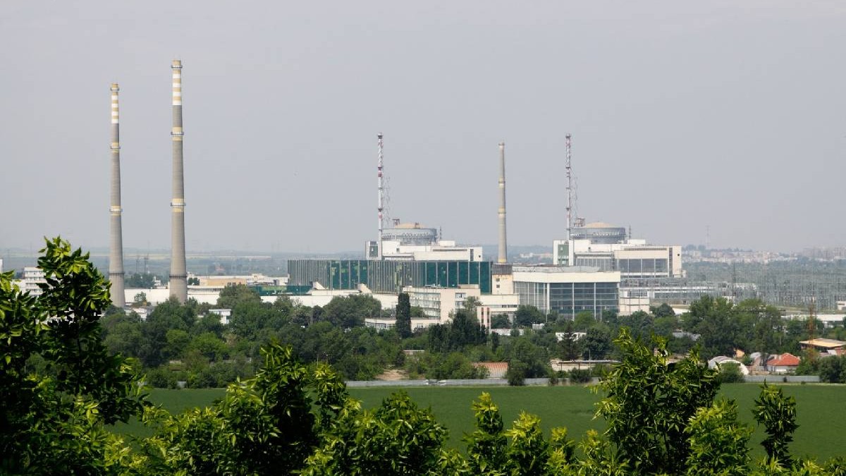 Prezentare generală a centralei nucleare Kozloduy din nordul Bulgariei
