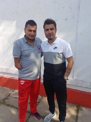 Alături de actualul selecționer al echipei Under 21 a României, Adrian Mutu. FOTO: Facebook