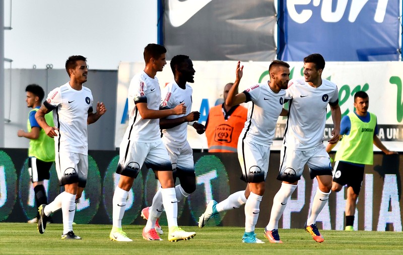 Liga Campionilor, turul 3 preliminar: FC Viitorul - APOEL Nicosia 1-0. Cristi Ganea a rupt plasa din lovitură liberă / VIDEO