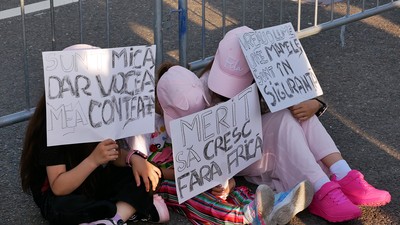 Violenta impotriva femeilor, protest ID307283_INQUAM_Photos_Norbert_Nemes copy