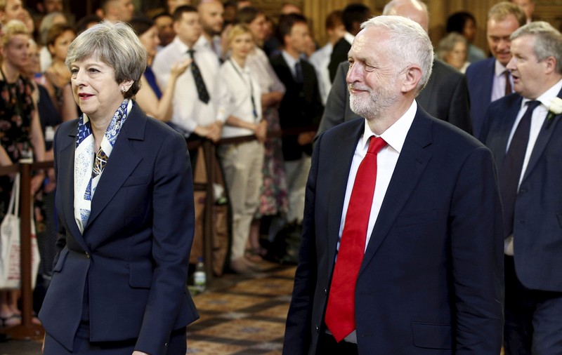 BREXIT | Theresa May, discuții cu liderul opoziţiei laburiste pentru depășirea impasului
