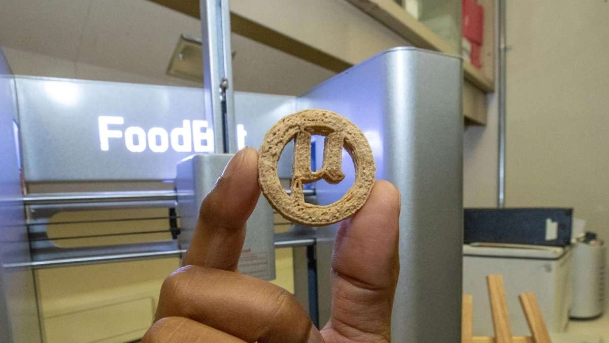 Un biscuite realizat din plastic descompus ar putea fi cheia explorării spațiale.