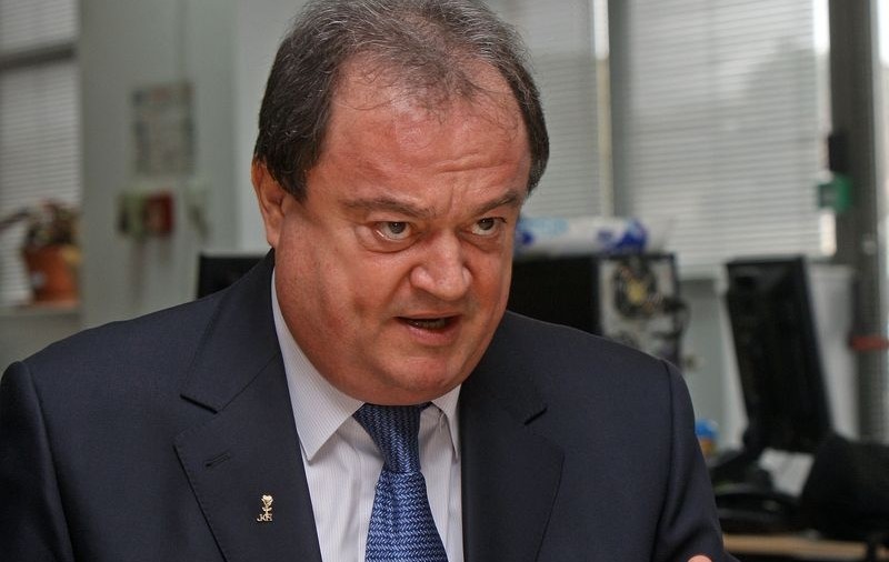 Blaga şi soţia au retras din conturi circa 100.000 euro