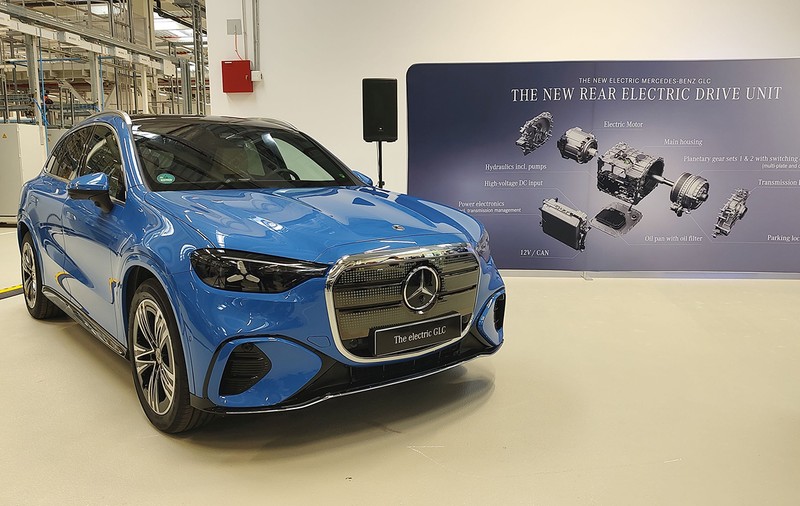 500 de locuri de muncă la noua linie de producție Mercedes-Benz de la Sebeș. A costat peste 100 de milioane de euro și este destinată exclusiv diviziei electrice