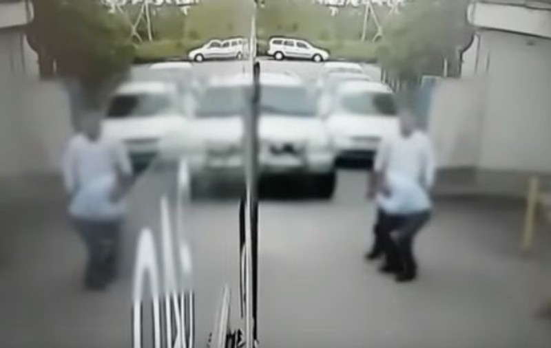 VIDEO | Un polițist este cercetat penal după ce a bătut un șofer de autobuz din Brașov