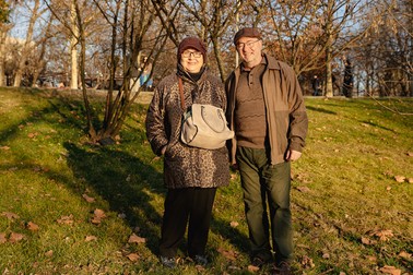Elena și Liviu sunt doi „pensionari tineri”, nostalgici după zăpezile de altădată