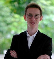 Deși trăiește pe cealaltă parte a planetei, George a rămas conectat la țară. „Încă vorbesc româna, sper că o vorbesc cum trebuie”, glumește tânărul care din 2019 n-a mai venit acasă