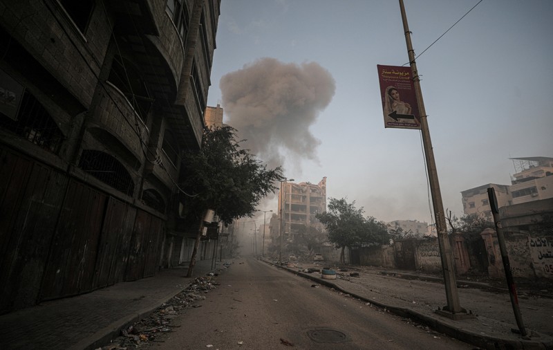 Trupele israeliene de comando au luat cu asalt poziții ale Hamas din orașul Gaza, inclusiv un hotel-capcană din nordul enclavei. VIDEO