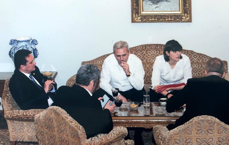 Victor Ponta a făcut publică o nouă fotografie în care Dragnea apare la masă cu Kovesi și George Maior