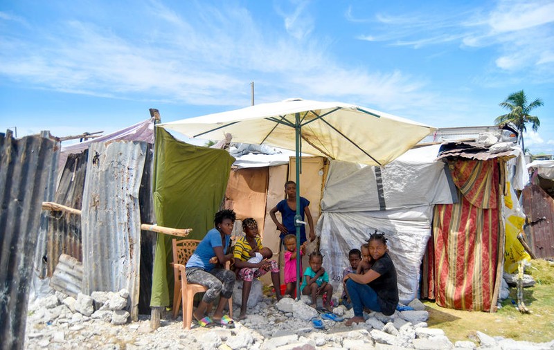 Criză umanitară în Haiti: 400.000 de persoane nu au primit niciun sprijin la peste o lună de la cutremurul de 7,2 grade