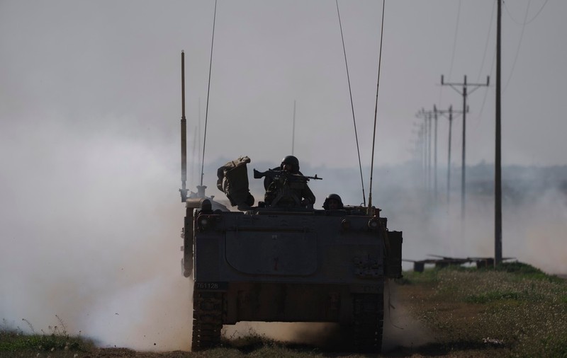 Israelul anunță că 24 dintre soldații săi au fost uciși într-o zi, în Gaza, cel mai sângeros bilanț de la începutul conflictului cu Hamas