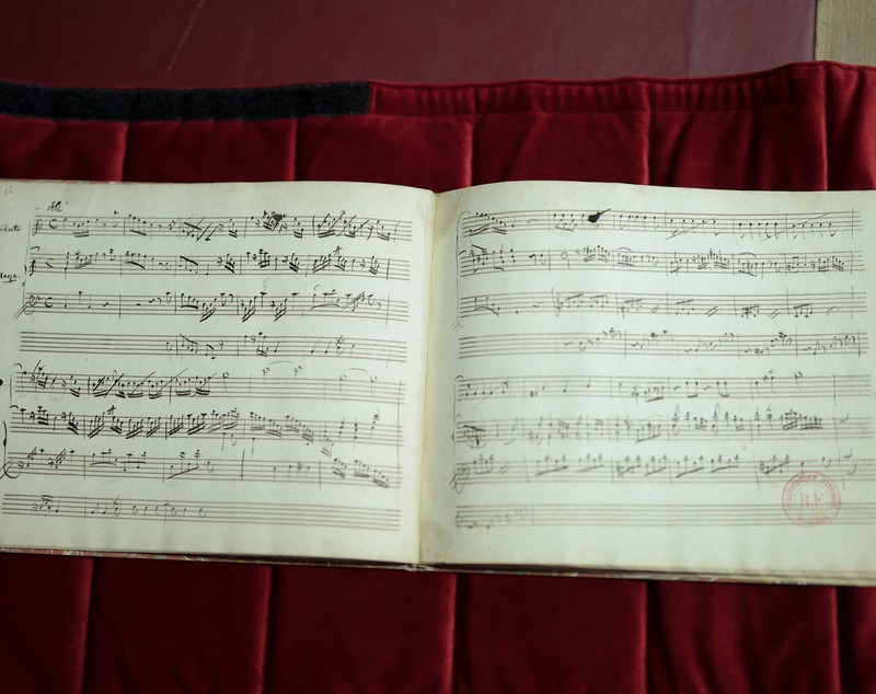 Un manuscris nepublicat al lui Mozart a fost descoperit în Paris: melodiile vor fi interpretate pentru prima oară de Orchestra Filarmonică