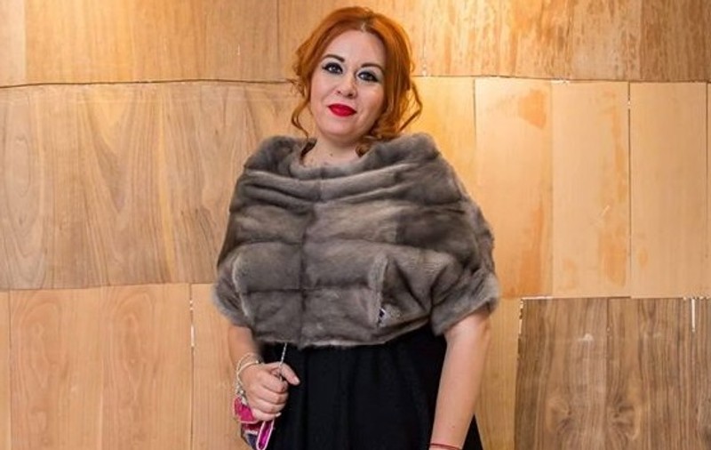 Cum s-a îmbrăcat Oana Roman la nunta lui Gabriel Cotabiță. Decolteul a atras toate privirile